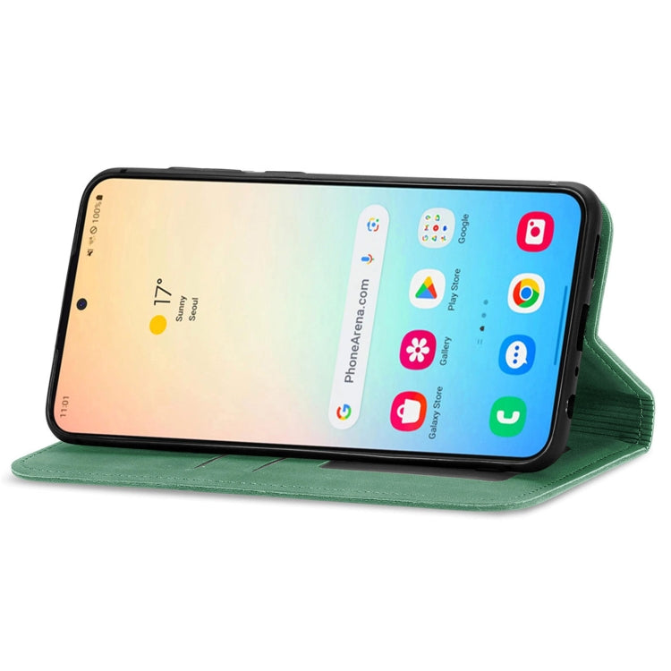 For Samsung Galaxy S25 5G Retro Skin Feel Magnetic Leather Phone Case(Green) - Galaxy S25 5G Cases by PMC Jewellery | Online Shopping South Africa | PMC Jewellery | Buy Now Pay Later Mobicred