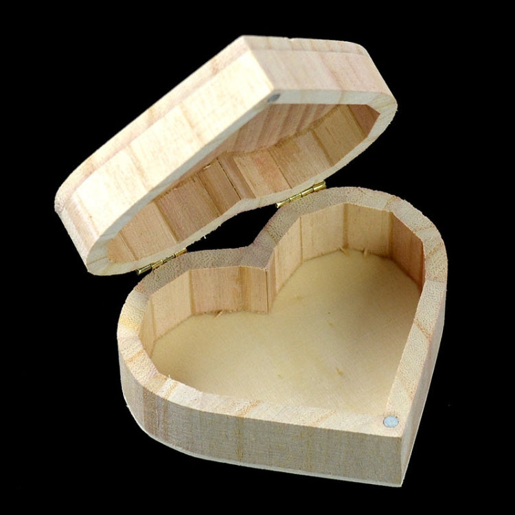 Crafts Magnet Buckle Love Box Daily Makeup Retro Heart-shaped Wooden Storage Box - Storage Boxes by PMC TechLife | Online Shopping South Africa | PMC TechLife | Buy Now Pay Later Mobicred