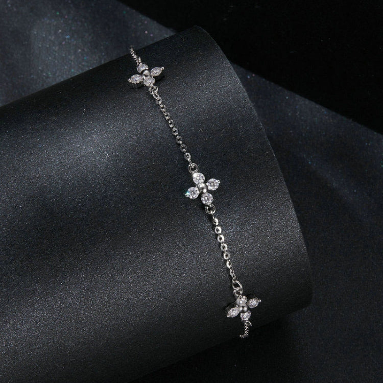 S925 Sterling Silver Lucky Four-leaf Clover Shining Moissanite Bracelet(MSB021) - Bracelets by PMC Jewellery | Online Shopping South Africa | PMC Jewellery | Buy Now Pay Later Mobicred